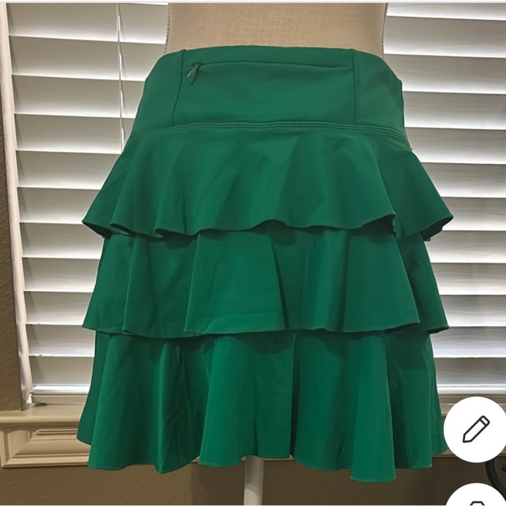 Jack Smith ruffled tennis skirt, casual mini skater skirt with shorts - Picture 9 of 9